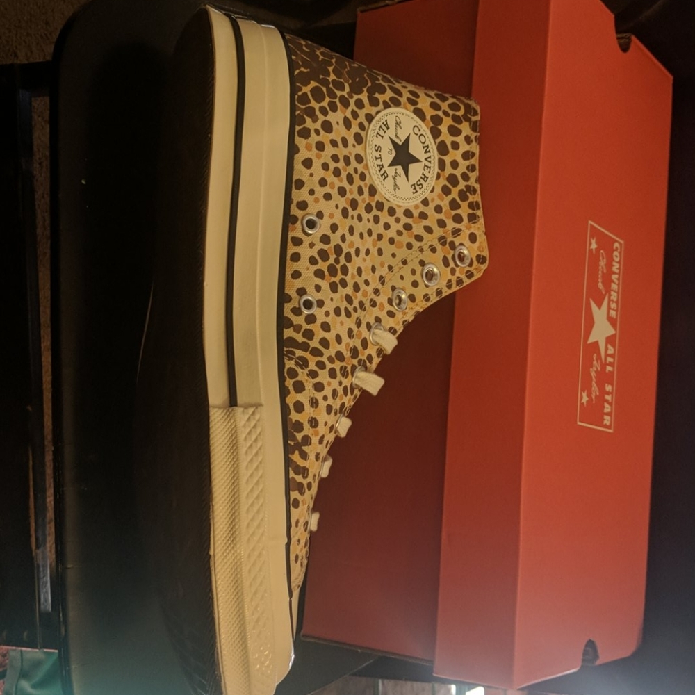 CONVERSE